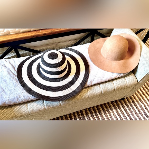 Bundle two floppy hats worn once. Old Country Road - Picture 2 of 5